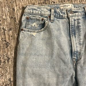 Abercrombie Curve Love Ankle Straight Jeans